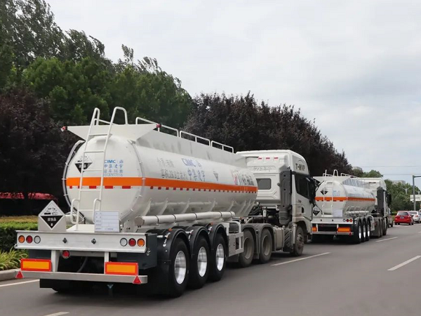 貴州新客戶一次性下單10臺車，凌宇液罐在業(yè)內(nèi)是真香……