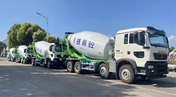 【重卡新聞】4月重卡銷8.7萬(wàn)輛！二季度“開(kāi)場(chǎng)”實(shí)現(xiàn)正增長(zhǎng)！